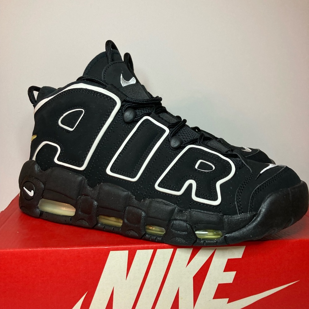 Nike uptempo size 9